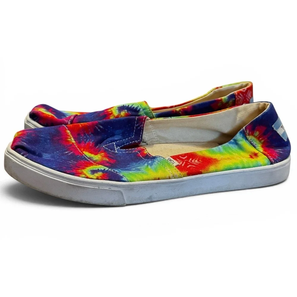 TOMS Tie Dye Rainbow Slip On Shoes Womens‎ Size 8 Canvas Flats